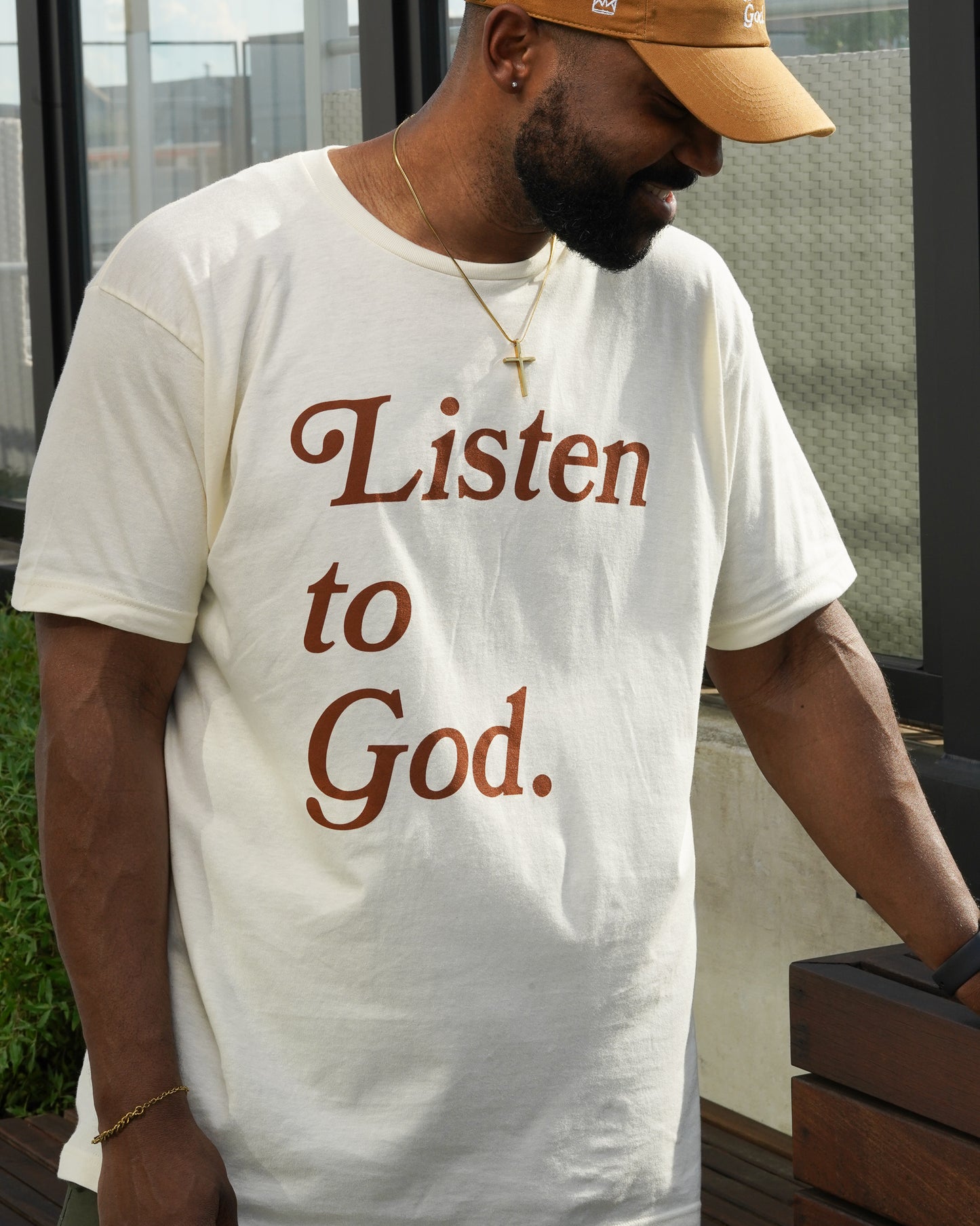 Listen To God Tee in Vintage White